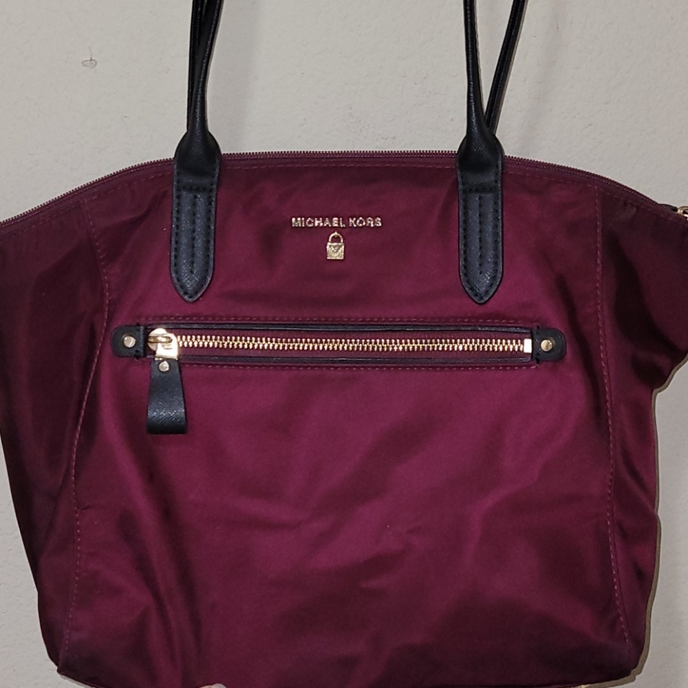 Michael kors tote